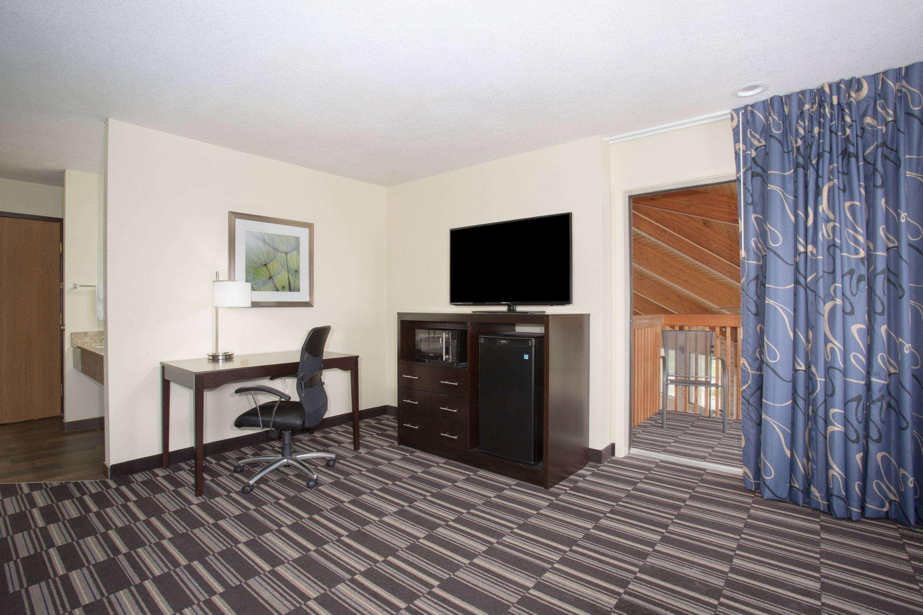 Hotel Americinn By Wyndham 2*